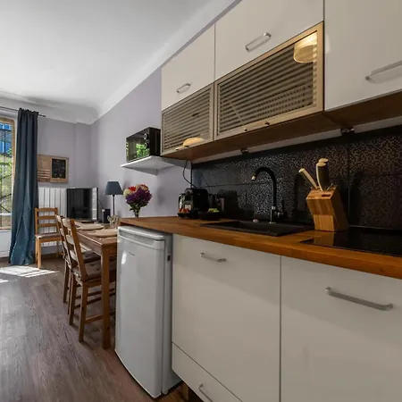 - Parks & Metro Nearby - By Rentujemy Warschau