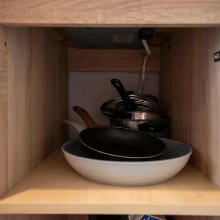 Lägenhet - Parks & Metro Nearby - By Rentujemy