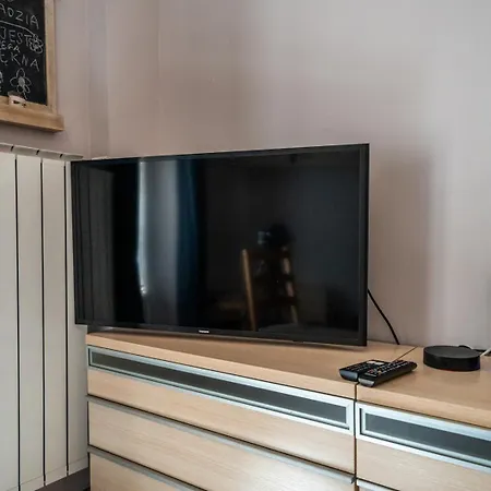 Apartament - Parks & Metro Nearby - By Rentujemy Warszawa