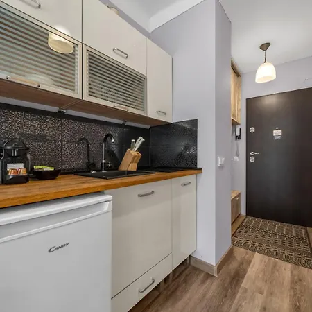 - Parks & Metro Nearby - By Rentujemy * Warszawa